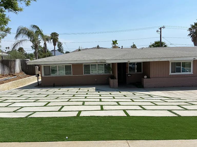 3663 Mount Vernon Ave — Photo 1