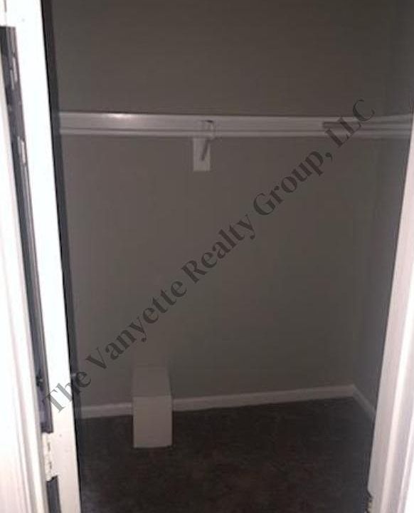 1st image of 216 Kentucky Ct