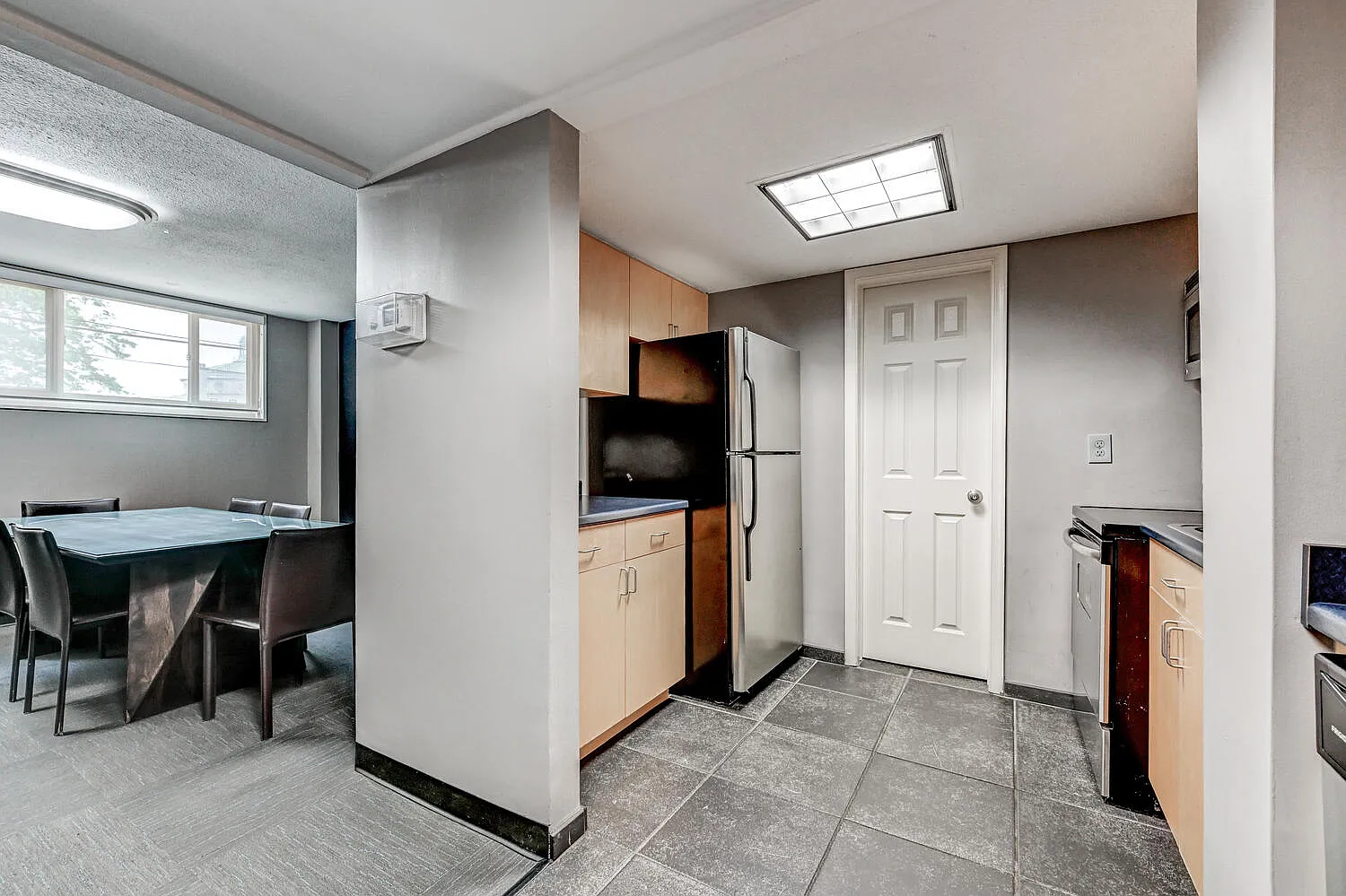 Studio, 552 sqft, $1,500 — Photo 4