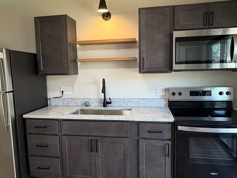 31 E Maple St #31