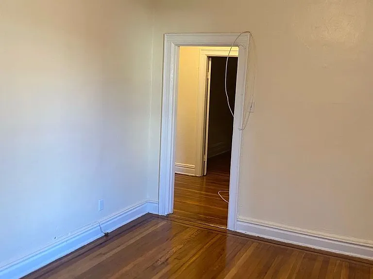 Sevilla Grande - Renovated Units at Journal Square Path — Photo 50