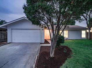 1547 Roberts Ave, Clovis, CA 93611