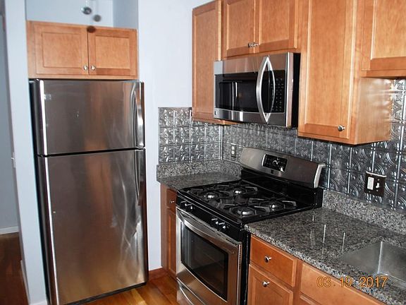 4th image of 135 Granite Ave APT 25