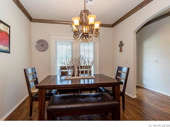 3rd image of 14605 S Justin Ave