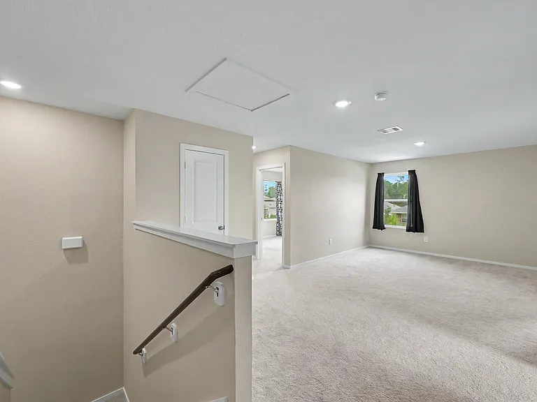 21154 Vercelli St — Photo 18