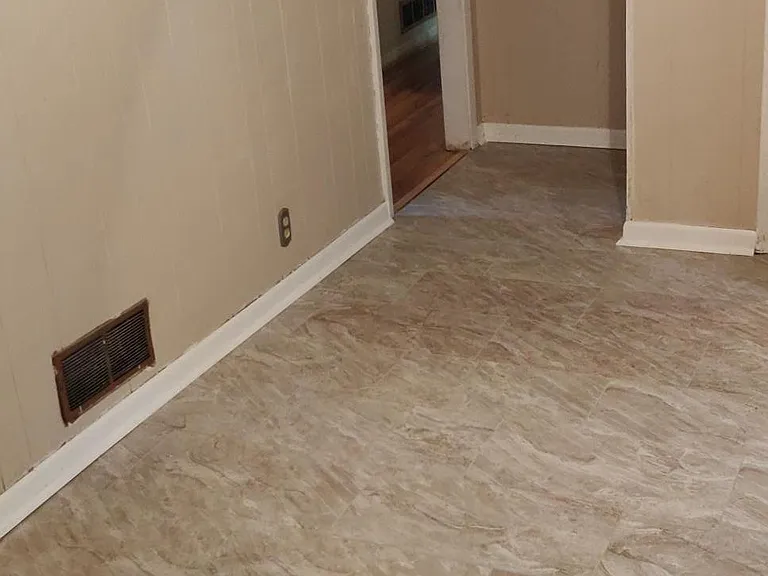 5496 Joeclay Dr — Photo 16