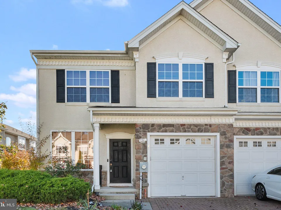 21 Kingswood Ct