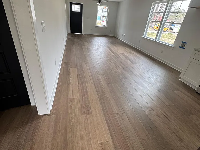 518 Crump St — Photo 6