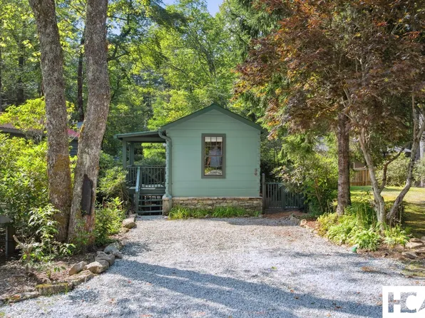 30 Chestnut Walk, Highlands, NC 28741