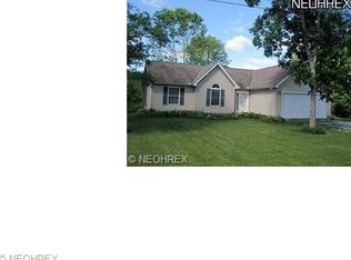 628 Oriole Dr, Rock Creek, OH 44084