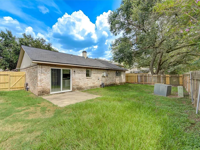 950 Grand Junction Dr — Photo 36