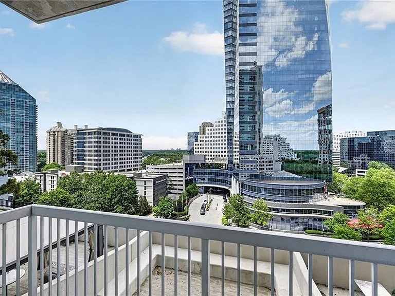 3324 Peachtree Rd NE #915 — Photo 17