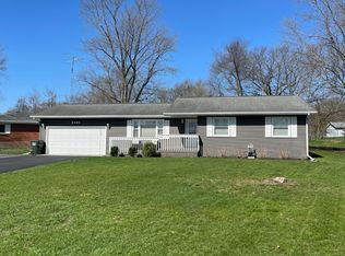 1642 Quail Dr, Saint Anne, IL 60964