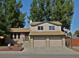 705 Bridger Dr, Green River, WY 82935