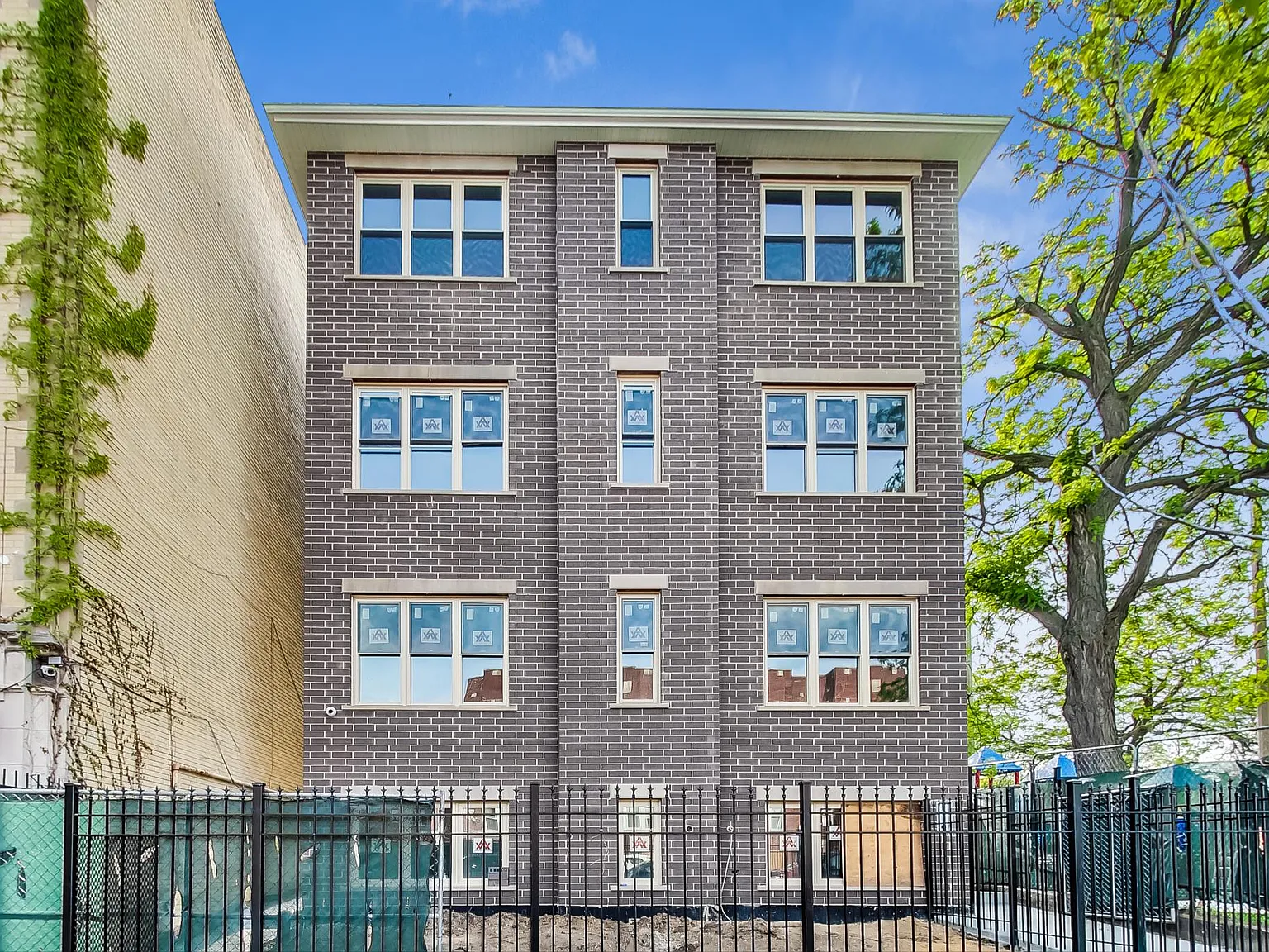 4 bed, 3.5 bath, $3,600 — Photo 1