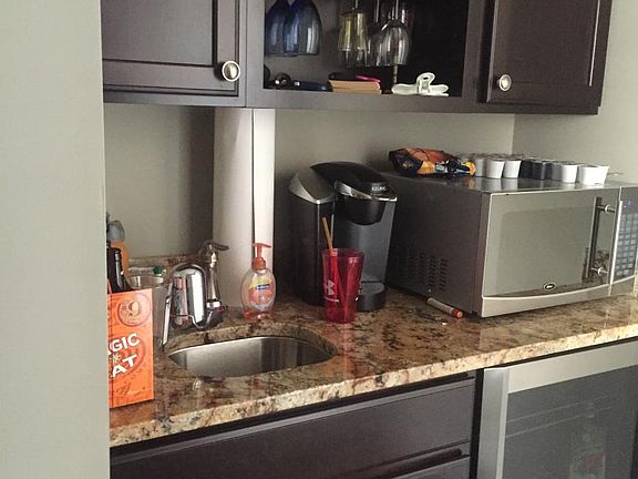 wet bar on 3rd floor