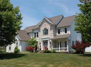 725 Jamestown Ct, Hudson, OH 44236