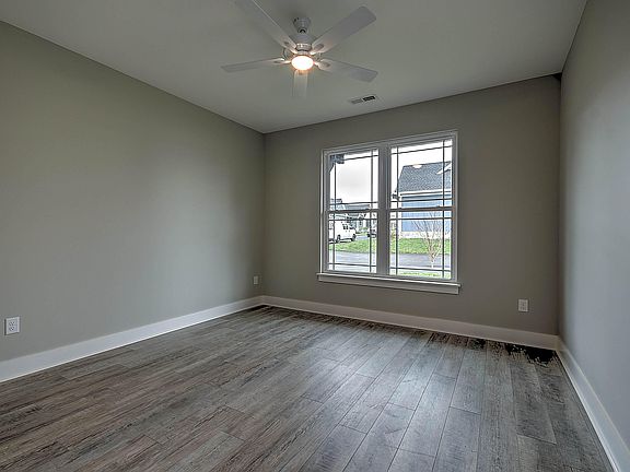 5th image of 818 Guaranda Dr Unit 204