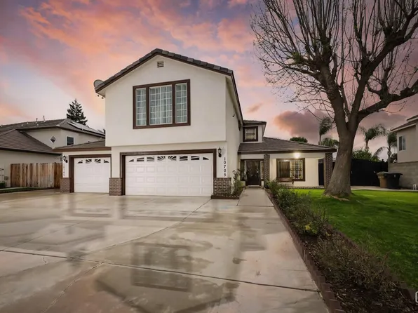 10705 Rising Sun Dr, Bakersfield, CA 93312