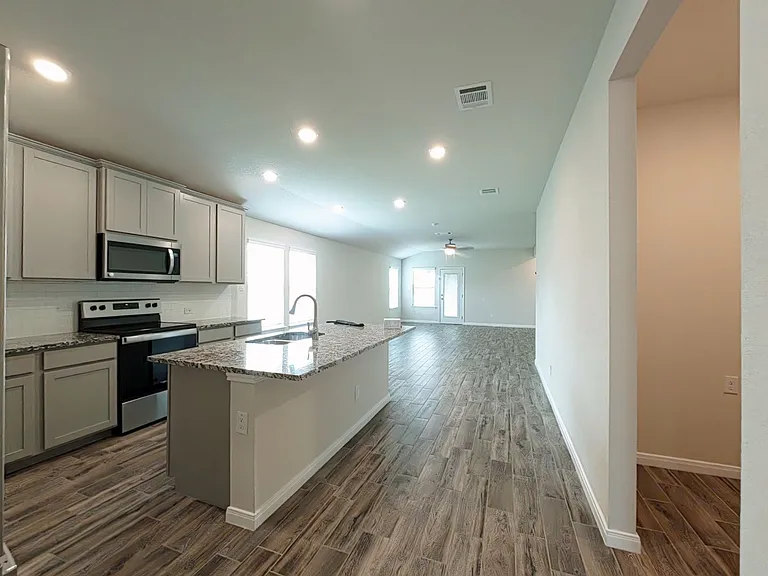 3205 Junction Bay — Photo 8