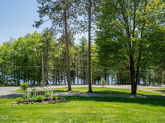 3rd image of 741 North Shore Road