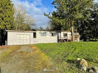 949 Rowe Rd, Camano Island, WA 98282