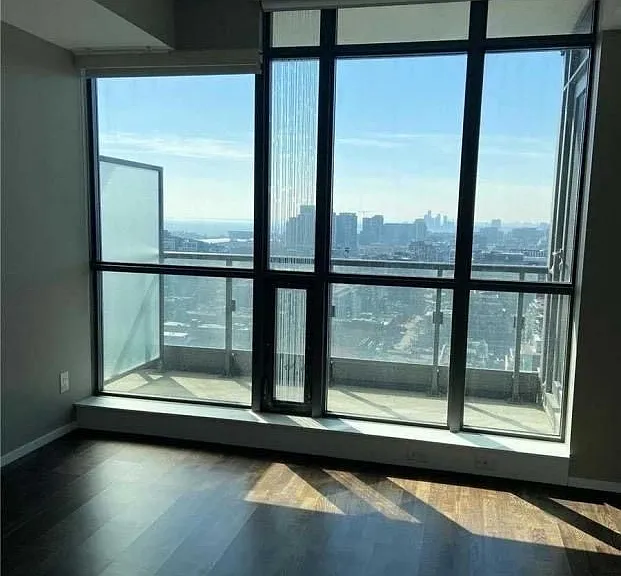 8 Charlotte St #2702 — Photo 6