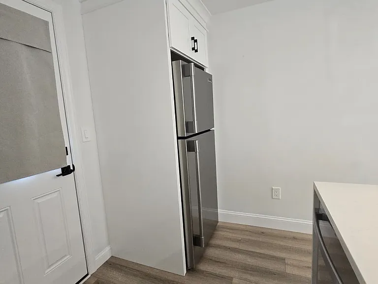 613 Willow Ave #1 — Photo 15