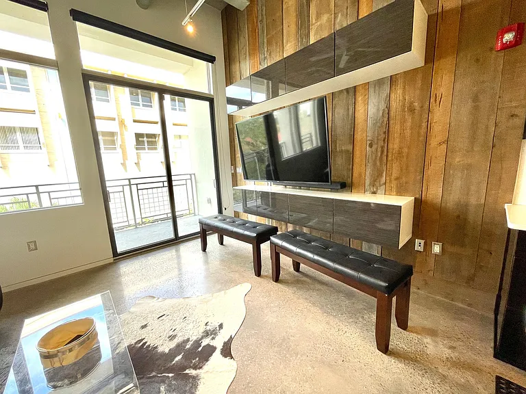 Hidden extra benches for guests
