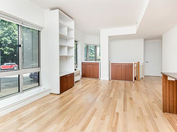 5th image of 3585 Greystone Ave #E1a