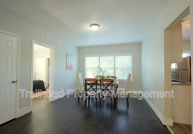 1214 Brush Creek Blvd #3 — Photo 9