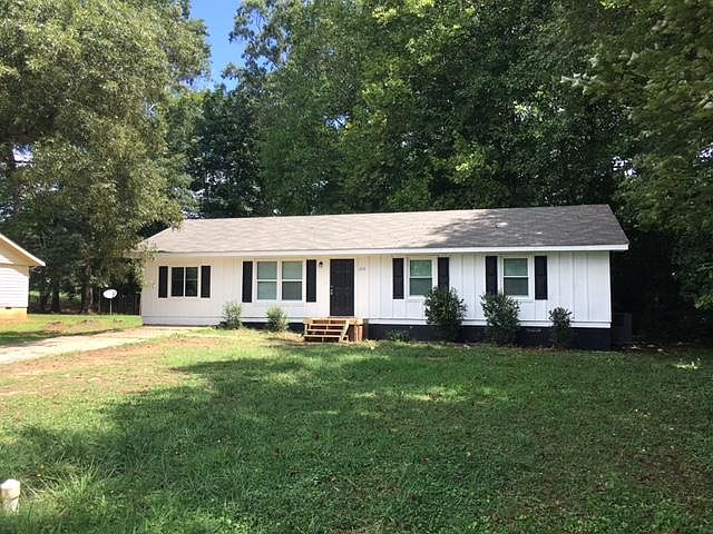 1st image of 233 Camellia Cir #233