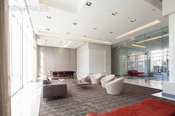 Sold by Compass | media 31