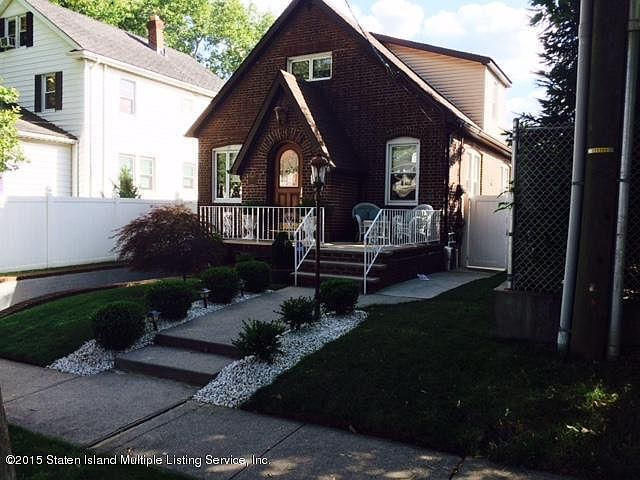 1st image of 16 Bryant Ave