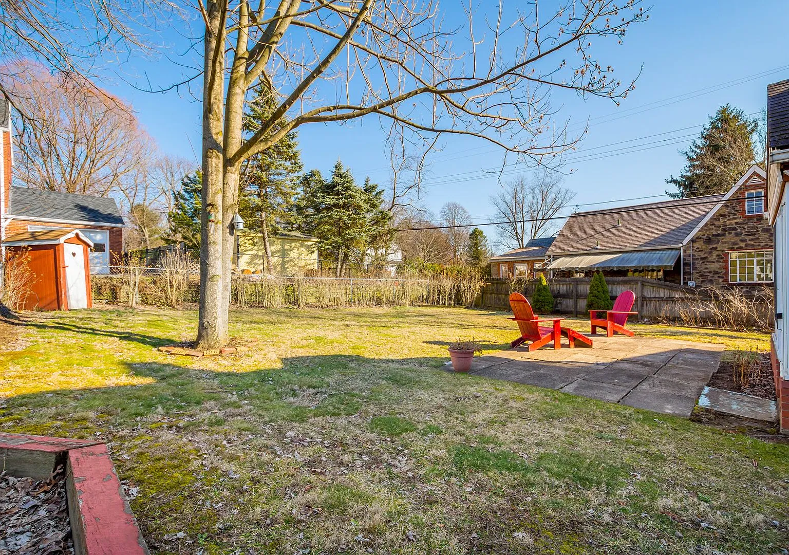 Beautifully Updated 2-Bedroom In O'Hara Township, Available For January 1st!! — Photo 4