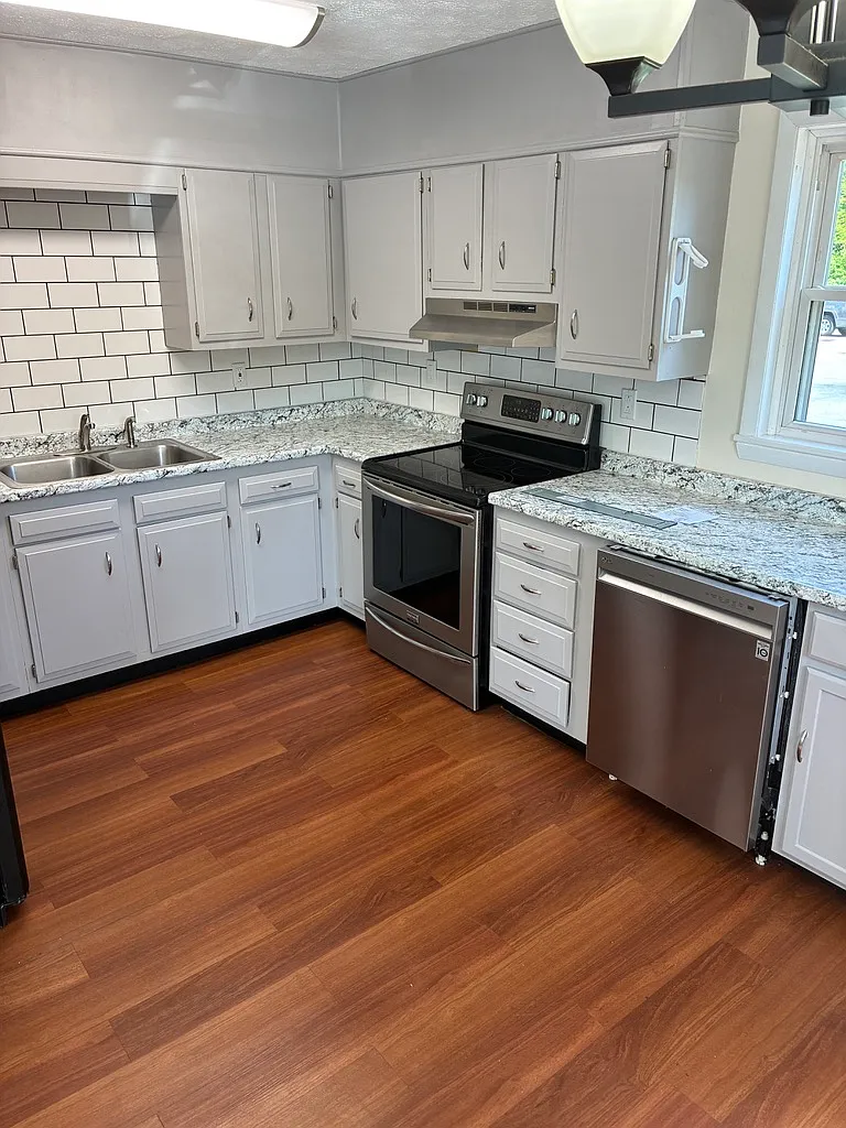 Building Photo - 70 Princetonia Dr #4