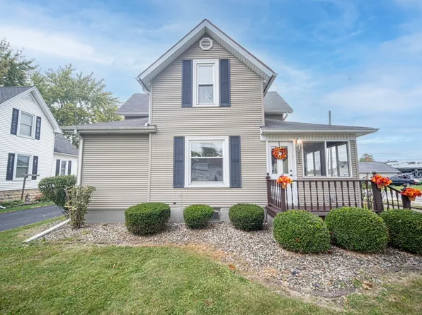 309 W Beaver St, Saint Anne, IL 60964