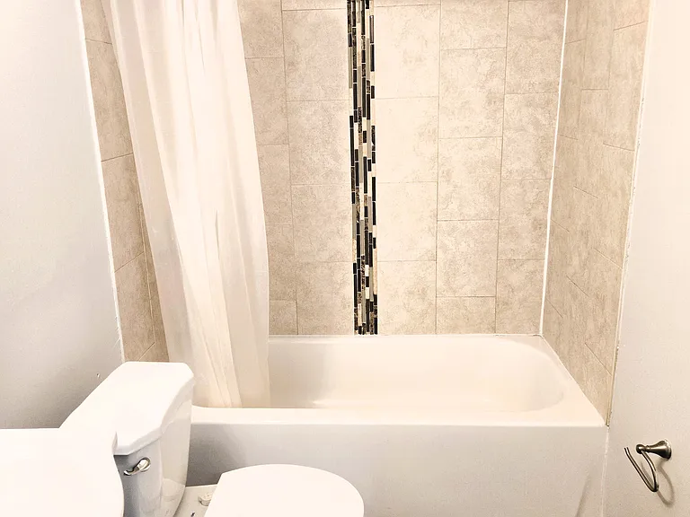 5 Juliana Sq — Photo 11