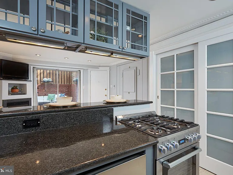 1723 Q St NW #G6 — Photo 2