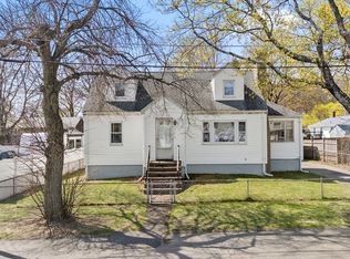 11 Nicholson St, Lynn, MA 01905