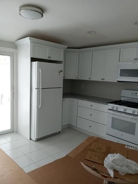 1st image of 780 Rossville Ave #2
