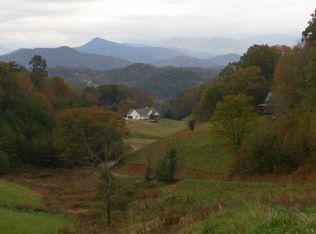 600 Kitchin Rd, Whittier, NC 28789