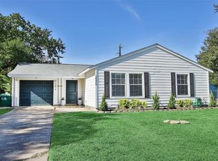 10955 Royal Pine Dr, Houston, TX 77093