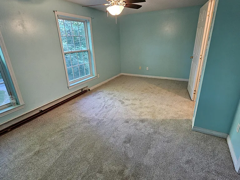 152 Exeter Rd — Photo 3