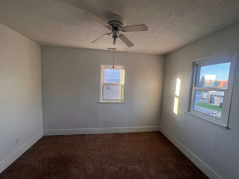 70 Washington Ave — Photo 11