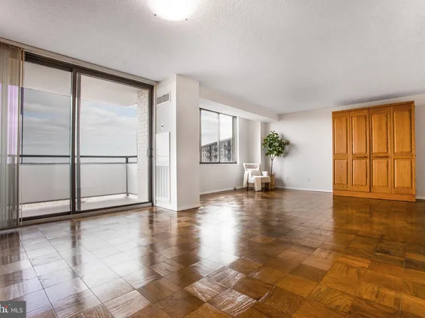 5225 Pooks Hill Rd APT 1608N, Bethesda, MD 20814