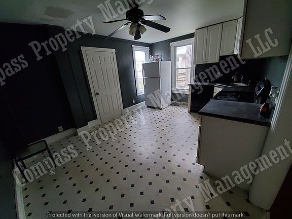 5th image of 621 Belmont St