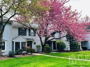 2804 Cricket Cir, Edison, NJ 08820