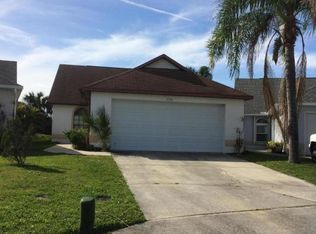 2340 Early Dawn Cir, Melbourne, FL 32935