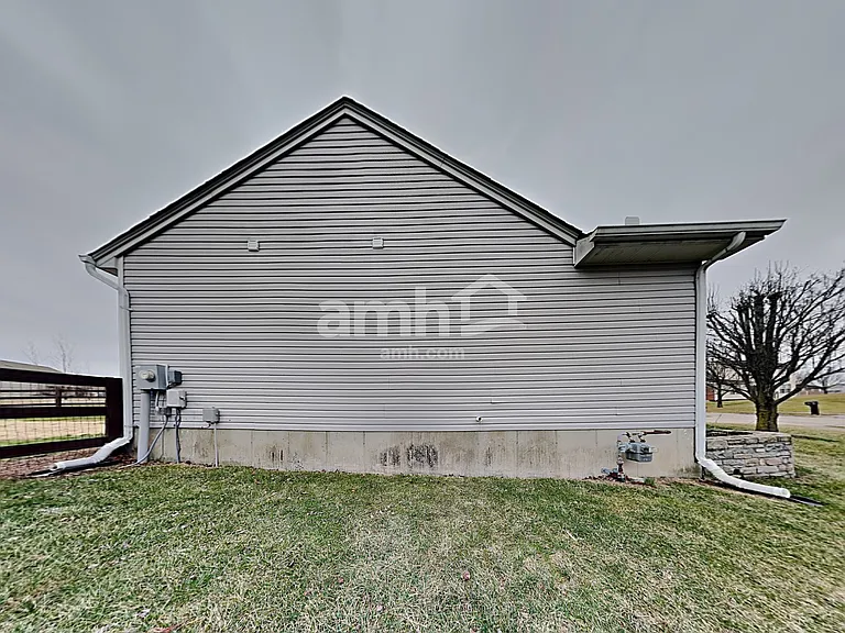10323 Savannah Ct — Photo 22